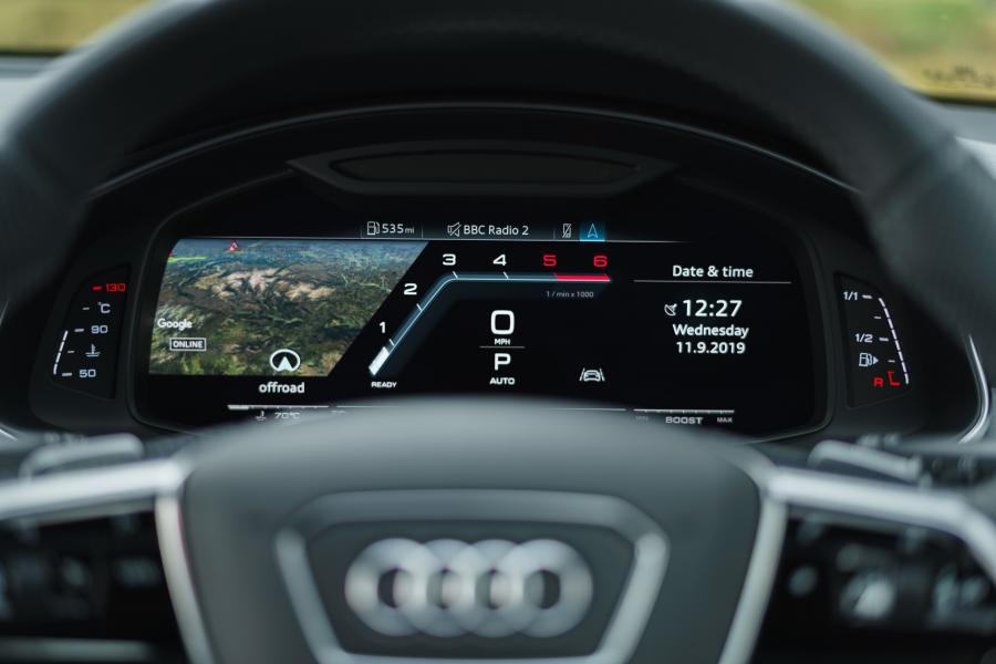 Панель приборов Audi S7 Sportback TDI 2019 года  (UK) (фото 12 из 41)